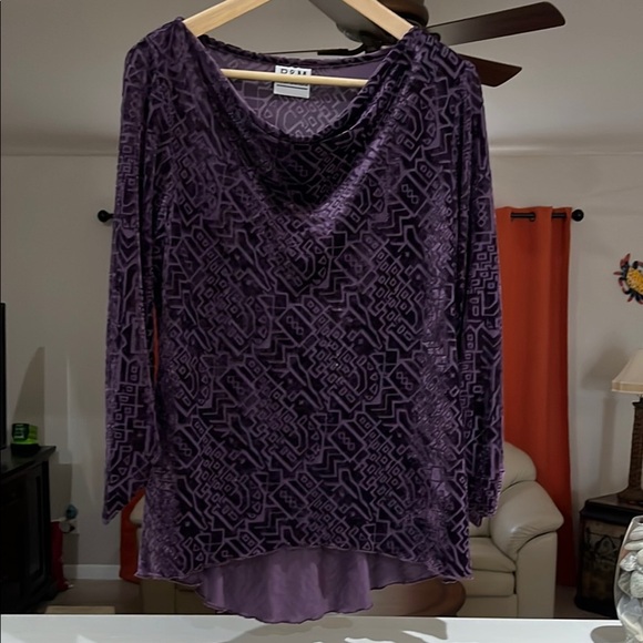 R&M Richards Purple Patterned Women's High/Low Top Size 8 - Picture 1 of 4
